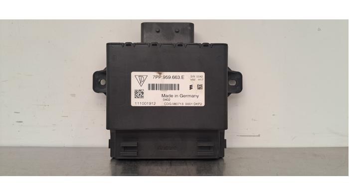 Used Start/Stop computer Porsche 911 (991) 3.4 24V Carrera 4 Price € 60,50 Inclusive VAT offered by Autohandel Didier