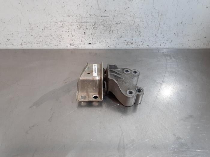 Used Engine mount Fiat Ducato (250) 2.2 D 140 Multijet 3 Price € 42,35 Inclusive VAT offered by Autohandel Didier