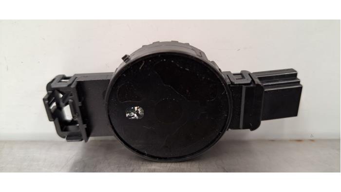 Begagnade Regnsensor Audi Q2 (GAB/GAG) 1.5 35 TFSI 16V Pris € 18,15 Inklusive moms erbjuds av Autohandel Didier