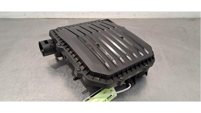 Begagnade Luftfilterhus Volkswagen Polo VI (AW1) 1.0 12V BlueMotion Technology Pris € 48,40 Inklusive moms erbjuds av Autohandel Didier
