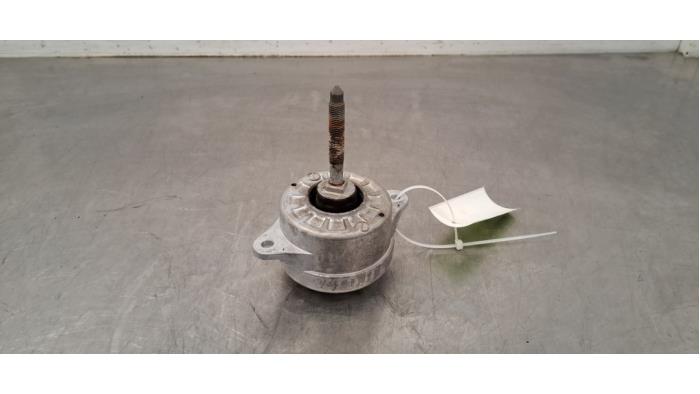Used Engine mount Porsche 911 (991) 3.4 24V Carrera 4 Price € 60,50 Inclusive VAT offered by Autohandel Didier