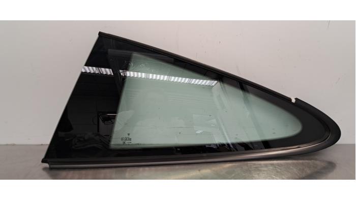 Usados Ventanilla triangular izquierda detrás Porsche 911 (991) 3.4 24V Carrera 4 Precio € 266,20 IVA incluido ofrecido por Autohandel Didier
