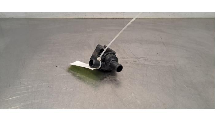 Begagnade Extra vattenpump Citroen Jumper (U9) 2.2 Blue HDi 140 Pris € 48,40 Inklusive moms erbjuds av Autohandel Didier