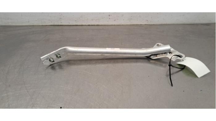 Begagnade Framdelsstöd Porsche 911 (992) 3.0 24V Carrera Pris € 36,30 Inklusive moms erbjuds av Autohandel Didier