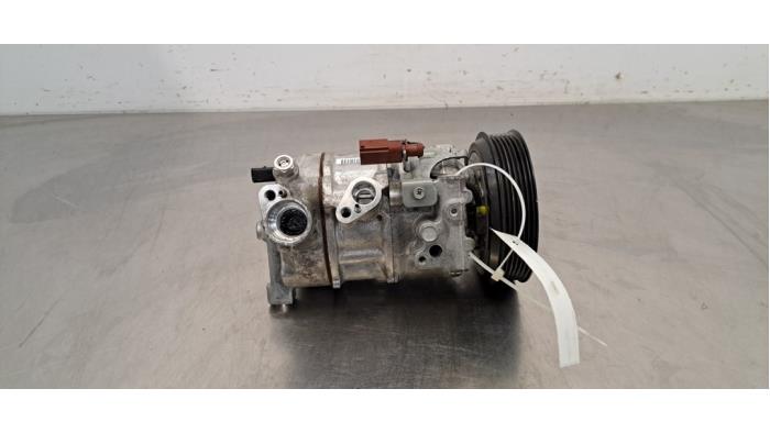 Usagé Pompe clim Skoda Kodiaq (PSAC) 1.5 TSI MHEV 16V Prix € 163,35 Prix TTC proposé par Autohandel Didier