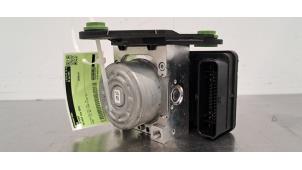 Usagé Bloc ABS Volkswagen Golf VIII Variant (GC5) 1.5 eTSI 16V Prix € 199,65 Prix TTC proposé par Autohandel Didier