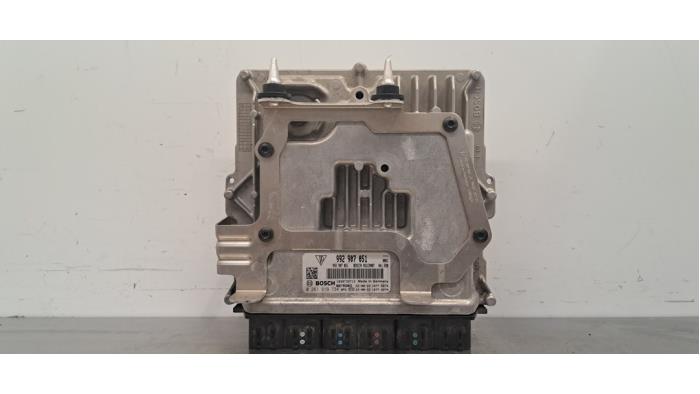 Used Engine management computer Porsche 911 (992) 3.0 24V Carrera Price € 1.331,00 Inclusive VAT offered by Autohandel Didier