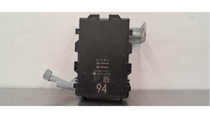 Używane Modul gateway Toyota Hilux V/VI 2.8 D4D-F 16V 4x4 Cena € 60,50 Z VAT oferowane przez Autohandel Didier