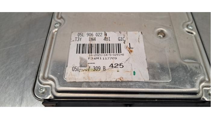 Engine management computer from a Audi Q3 (F3B) 2.0 35 TDI 16V 2021