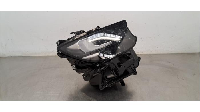 Używane Reflektor prawy Mazda CX-60 (KH) 3.3 e-SkyActiv-D MHEV Cena € 786,50 Z VAT oferowane przez Autohandel Didier