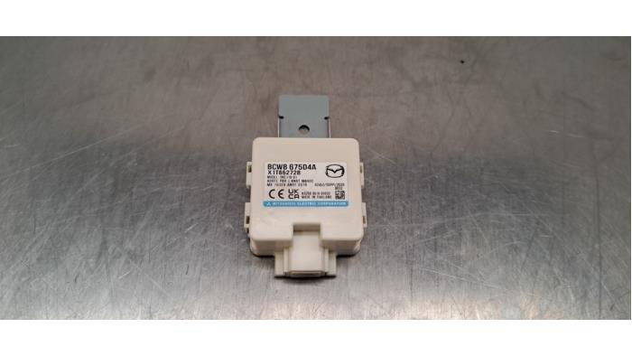 Używane Keyless Entry-Antena Mazda CX-60 (KH) 3.3 e-SkyActiv-D MHEV Cena € 48,40 Z VAT oferowane przez Autohandel Didier