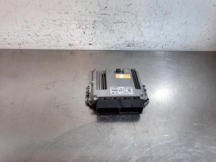 Used Engine management computer Hyundai Tucson (TL) 2.0 CRDi 16V High Power 4WD Price € 199,65 Inclusive VAT offered by Autohandel Didier