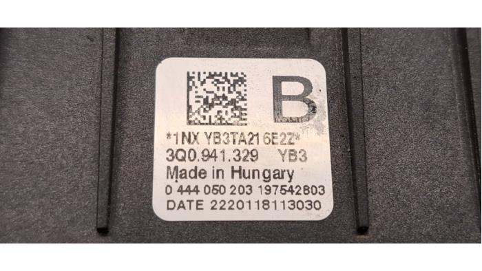 Adblue Computer from a Audi A3 Sportback (8YA) 2.0 30 TDI 16V 2022