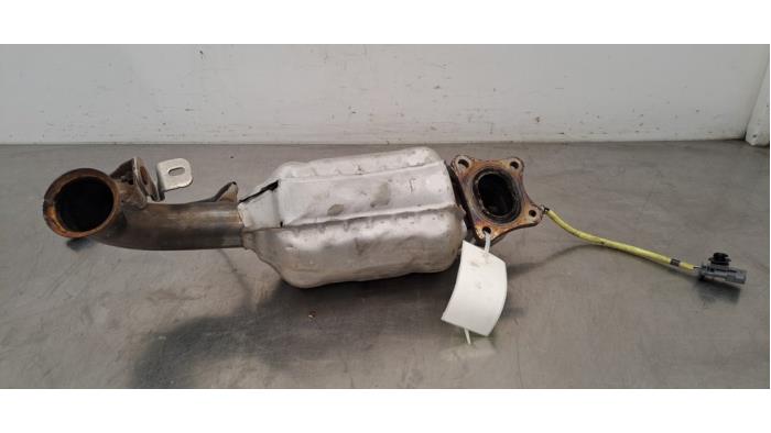 Używane Katalizator Opel Corsa F (UB/UH/UP) 1.2 12V 75 Cena € 429,55 Z VAT oferowane przez Autohandel Didier