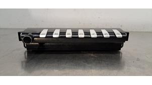 Begagnade Luftkonditionering, kontrollpanel Peugeot 508 SW (F4/FC/FJ/FR) 1.2 12V PureTech 12V Pris på förfrågan erbjuds av Autohandel Didier