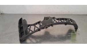 Used Rear bumper bracket, left Mercedes CLA Shooting Brake (118.6) 2.0 CLA-180d Price € 36,30 Inclusive VAT offered by Autohandel Didier