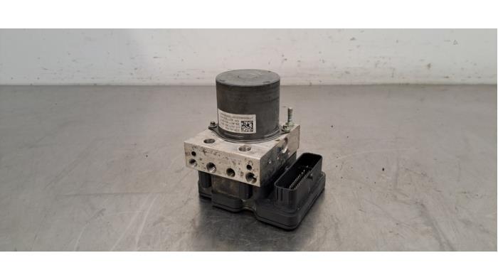 Bloc ABS Mercedes A (177.0), 2018 / 2026 1.5 A-180d, Berline avec hayon arrière, Diesel, 1.461cc, 85kW (116pk), FWD, OM608915; K9KU8, 2018-03 / 2026-10, 177.003 (Occasion)