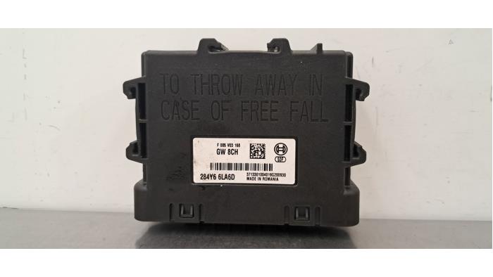 Używane Modul gateway Renault Megane IV Estate (RFBK) 1.6 E-Tech 160 Cena € 60,50 Z VAT oferowane przez Autohandel Didier