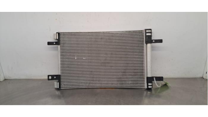 Begagnade Kondensor, luftkonditionering Peugeot 308 SW (F4/FC/FN/FR) 1.2 12V PureTech 130 Pris € 48,40 Inklusive moms erbjuds av Autohandel Didier