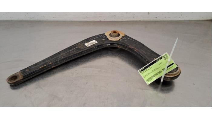 Gebrauchte Querlenker links vorne Peugeot Expert (V1/VA/VB/VE/VF/VT/VY) 2.0 Blue HDi 120 16V Preis € 54,45 Mit Mehrwertsteuer angeboten von Autohandel Didier