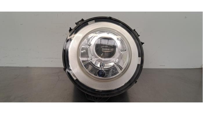 Używane Reflektor lewy Mercedes G (463) G 350 d V6 24V Cena € 937,75 Z VAT oferowane przez Autohandel Didier