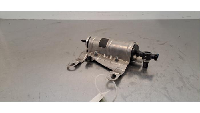 Gebrauchte Kraftstofffilter Volvo XC60 II (UZ) 2.0 D4 16V Preis € 24,20 Mit Mehrwertsteuer angeboten von Autohandel Didier
