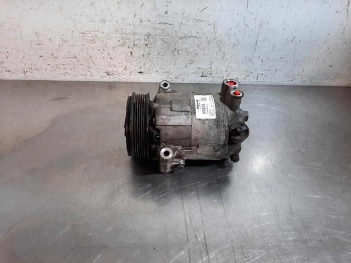 Usagé Compresseur de clim Maserati Quattroporte VI 3.0 S Q4 Biturbo V6 24V Prix € 399,30 Prix TTC proposé par Autohandel Didier