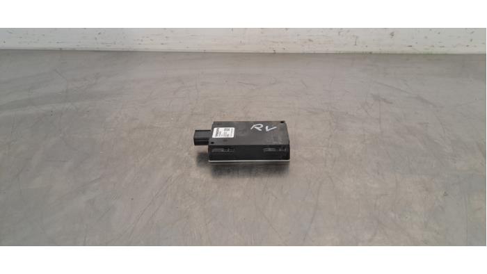 Begagnade Dödvinkelsensor Volvo XC60 II (UZ) 2.0 T5 16V Pris € 296,45 Inklusive moms erbjuds av Autohandel Didier