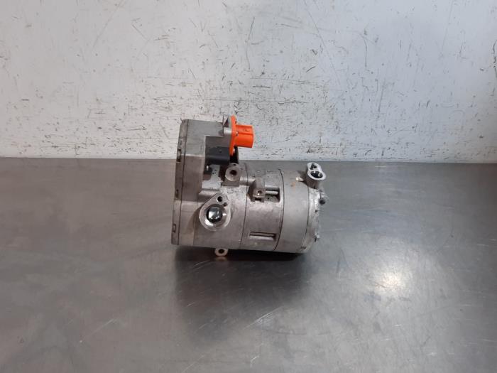 Usagé Pompe clim Skoda Octavia Combi (NXAC) iV 1.4 TSI 16V Prix € 229,90 Prix TTC proposé par Autohandel Didier