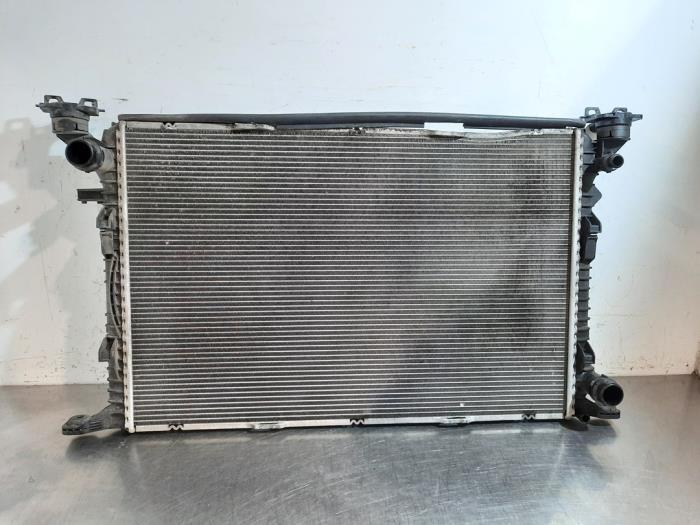 Used Radiator Audi A7 Sportback (4GA/4GF) 3.0 TDI V6 24V Quattro Price € 60,50 Inclusive VAT offered by Autohandel Didier