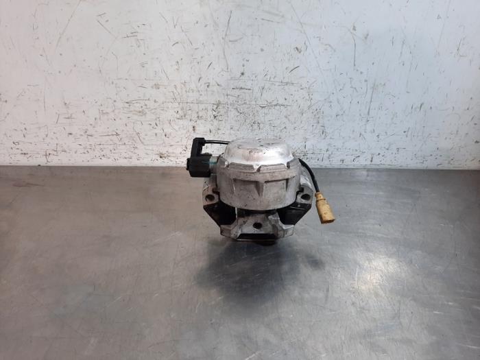 Usagé Support moteur Audi A7 Sportback (4GA/4GF) 3.0 TDI V6 24V Quattro Prix € 54,45 Prix TTC proposé par Autohandel Didier
