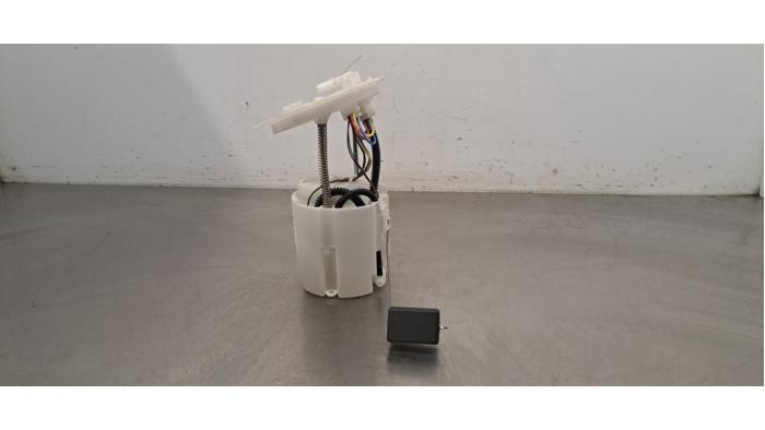 Usagé Pompe à carburant Mazda CX-30 (DM) 2.0 e-SkyActiv-G 122 16V Prix € 102,85 Prix TTC proposé par Autohandel Didier