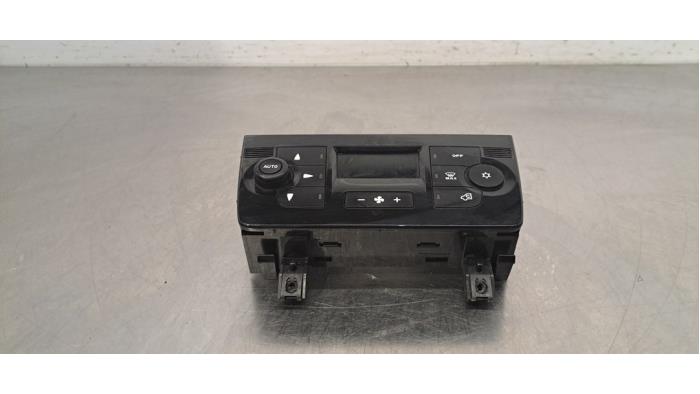Gebrauchte Klimabedienteil Peugeot Boxer (U9) 2.2 Blue HDi 120 Preis € 163,35 Mit Mehrwertsteuer angeboten von Autohandel Didier