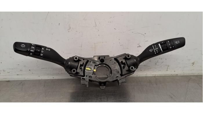 Usados Interruptor combinado de ventanillas Hyundai i20 (BC3) 1.6 N T-GDI 16V Precio € 48,40 IVA incluido ofrecido por Autohandel Didier