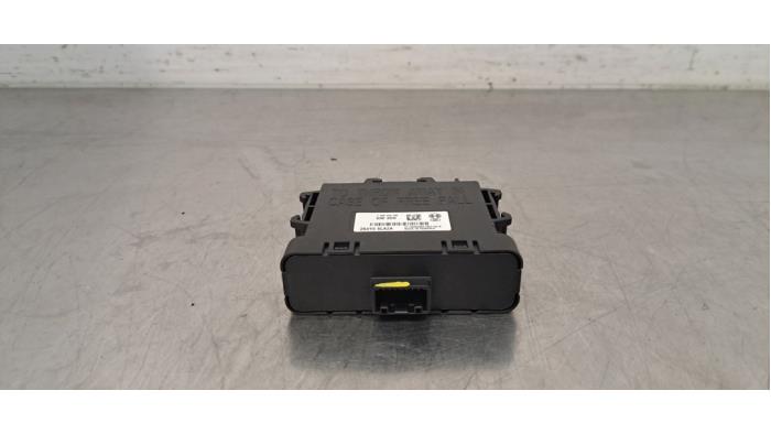 Usagé Module Gateway Renault Express 1.3 TCE 100 16V Prix € 60,50 Prix TTC proposé par Autohandel Didier