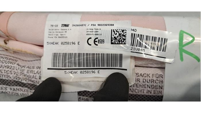 Takgardinairbag, höger från en Citroën C5 Aircross I (A4/AC/AJ/AR) 1.5 Blue HDi 130 16V 2023