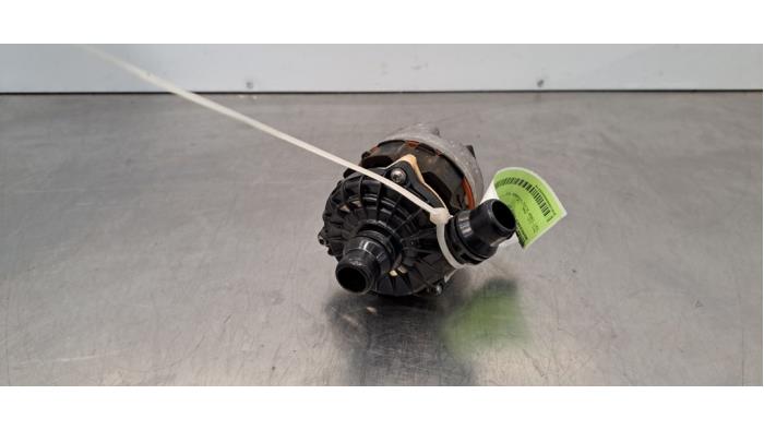 Begagnade Extra vattenpump Mercedes Vito Tourer (447.7) 2.0 119 CDI 16V Pris € 54,45 Inklusive moms erbjuds av Autohandel Didier