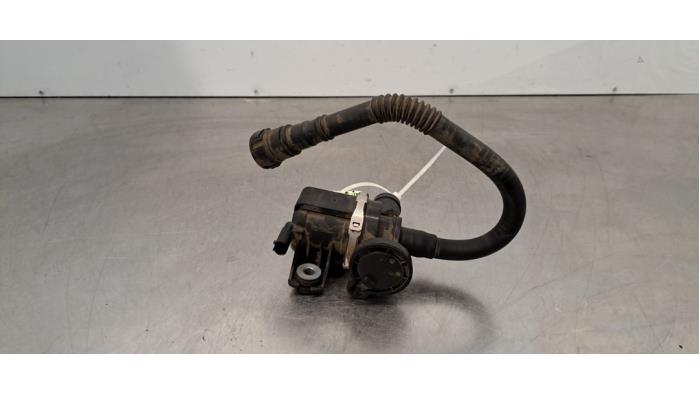 Usagé Limiteur de pression carburant Mercedes GLE (W166) 500 e 3.0 V6 24V 4-Matic Prix € 60,50 Prix TTC proposé par Autohandel Didier