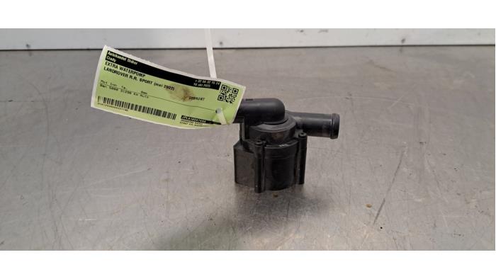 Begagnade Extra vattenpump Landrover Range Rover Sport (LW) 5.0 V8 32V SVR Pris € 60,50 Inklusive moms erbjuds av Autohandel Didier