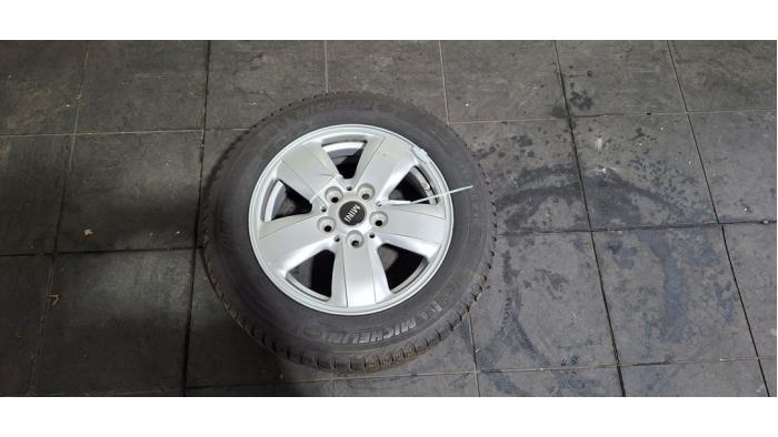 Begagnade Hjul + vinterdäck Mini Mini (F55) 1.5 12V One Pris € 133,10 Inklusive moms erbjuds av Autohandel Didier