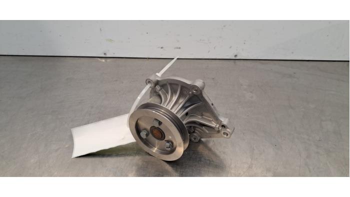 Begagnade Vattenpump Peugeot 408 Pris € 60,50 Inklusive moms erbjuds av Autohandel Didier