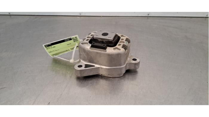 Used Engine mount BMW iX1 (U11) xDrive30 67 kWh Price € 48,40 Inclusive VAT offered by Autohandel Didier