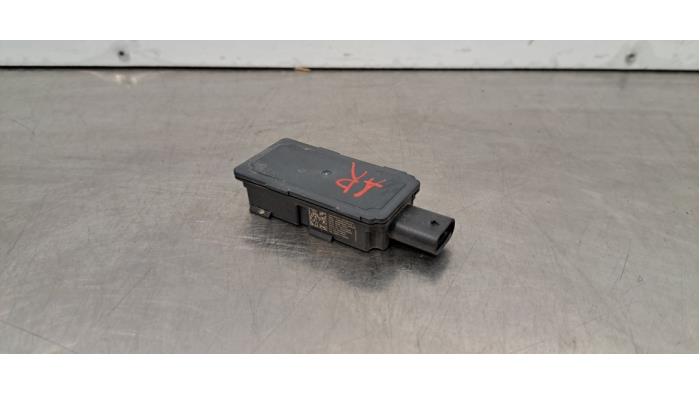 Używane Modul keyless vehicle BMW iX1 (U11) xDrive30 67 kWh Cena € 24,20 Z VAT oferowane przez Autohandel Didier