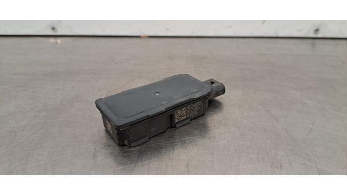 Używane Modul keyless vehicle BMW iX1 (U11) xDrive30 67 kWh Cena € 24,20 Z VAT oferowane przez Autohandel Didier