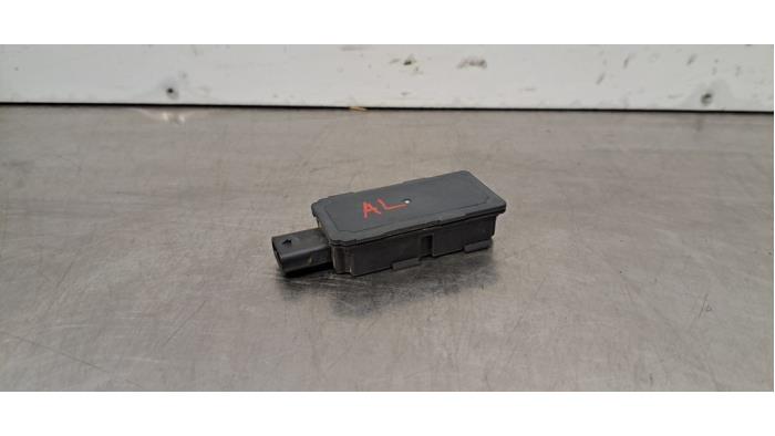Używane Modul keyless vehicle BMW iX1 (U11) xDrive30 67 kWh Cena € 24,20 Z VAT oferowane przez Autohandel Didier
