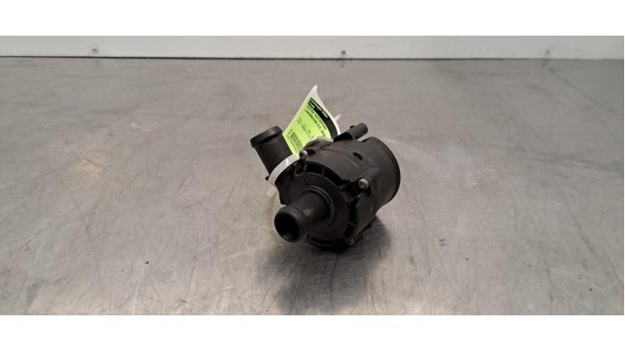 Begagnade Extra vattenpump Landrover Range Rover Sport (LW) 3.0 D250 MHEV Pris € 102,85 Inklusive moms erbjuds av Autohandel Didier