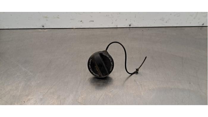 Begagnade Tanklock Peugeot 308 (F3/FB/FH/FM/FP) 1.5 Blue HDi 130 16V Pris € 12,10 Inklusive moms erbjuds av Autohandel Didier
