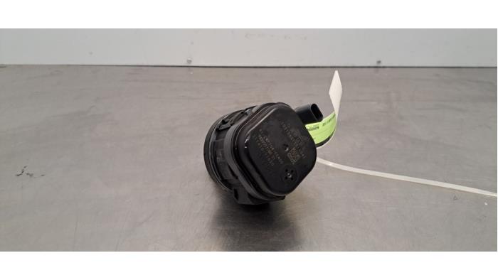 Extra vattenpump Peugeot 408, 2022 e-408 58 kWh, Halvkombi (Liftback), El, 157kW (213pk), FWD, ZKZ; ZK03, 2024-11, FMZKZ (Begagnad)