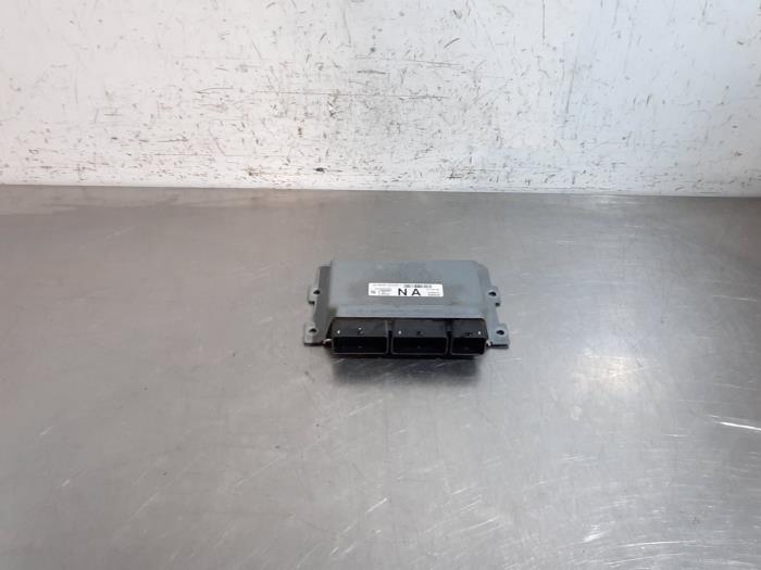 Used Engine management computer Renault Clio IV Estate/Grandtour (7R) 0.9 Energy TCE 90 12V Price € 133,10 Inclusive VAT offered by Autohandel Didier