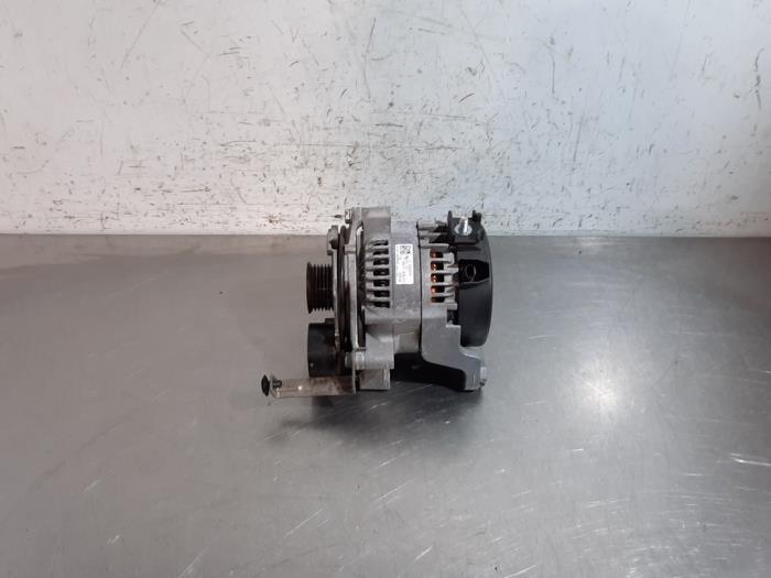 Begagnade Dynamo BMW 1 serie (F40) 116d 1.5 12V TwinPower Pris € 121,00 Inklusive moms erbjuds av Autohandel Didier